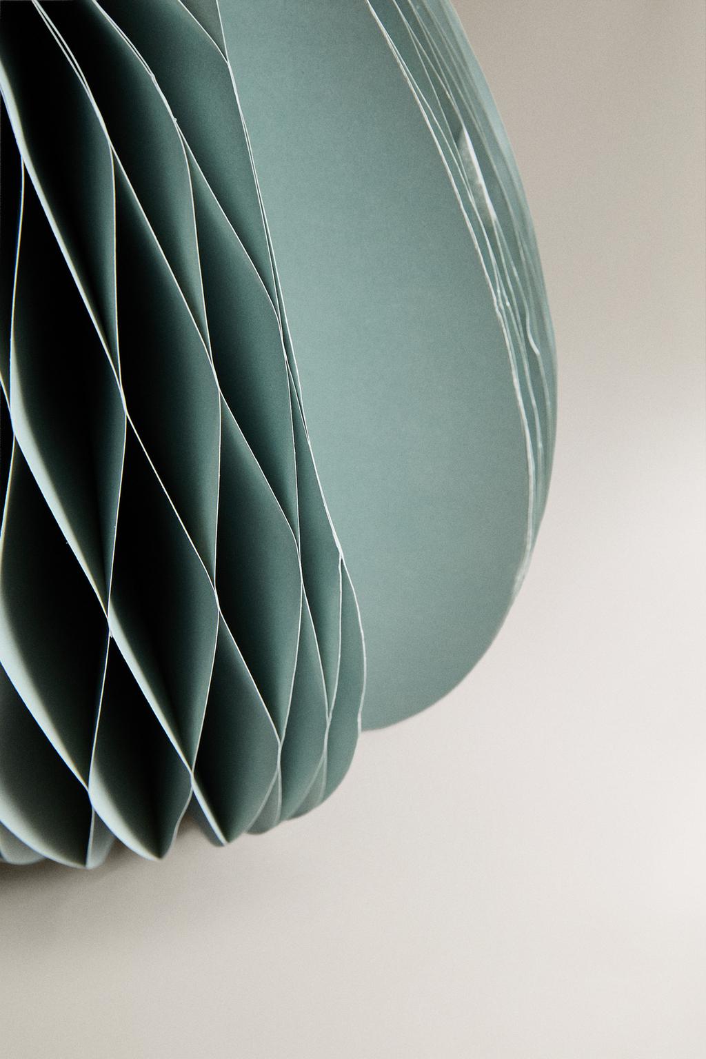 Декоративные бумажные украшения на пасху в форме яйца