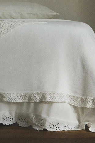 Хлопковый покрывало с обшитыми каймой оборками- Заказать в России