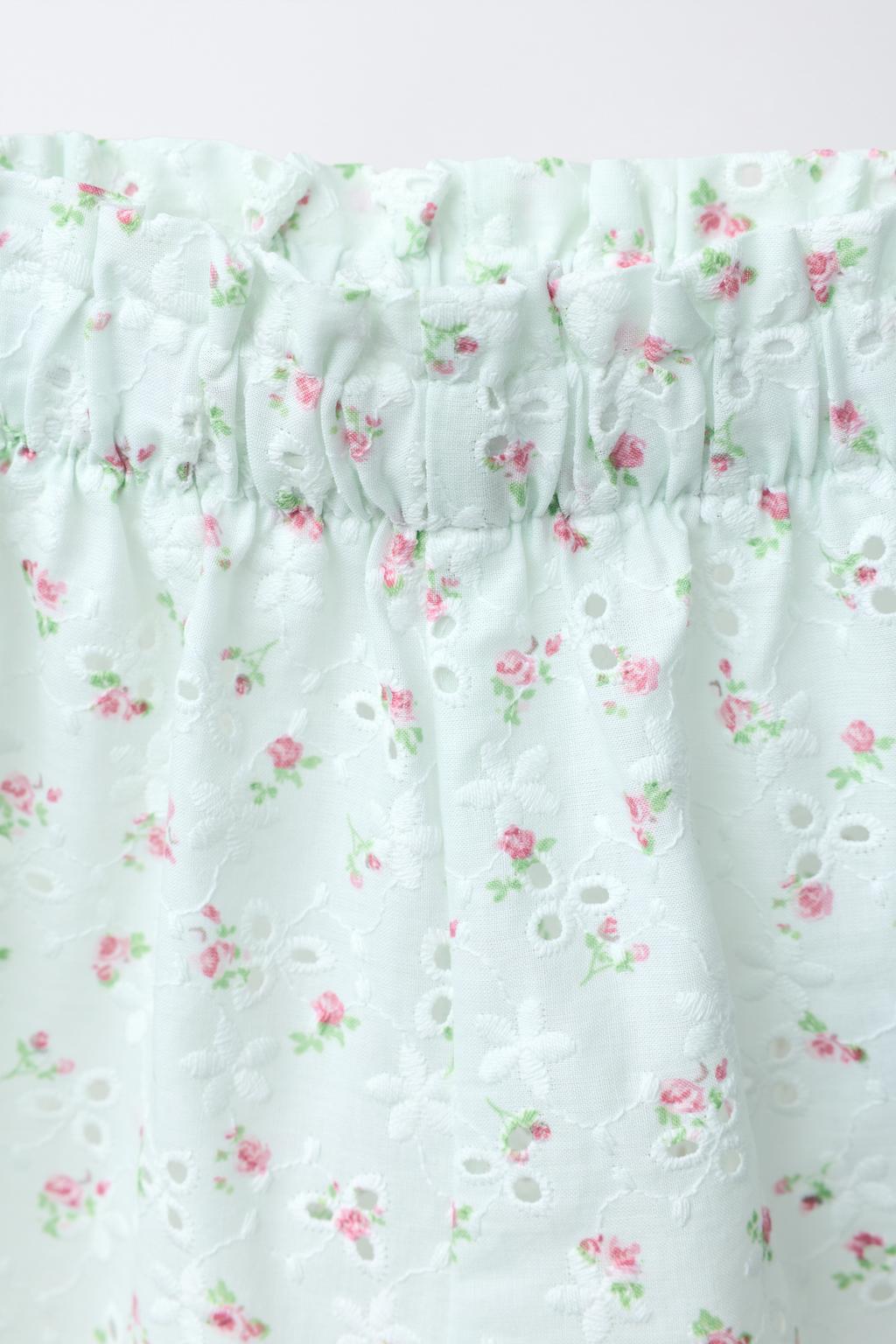 БРЮКИ-КЮЛОТЫ С ВЫШИВКОЙ В ШВЕЙЦАРСКОМ СТИЛЕ И ЦВЕТОЧНЫМ ПРИНТОМ