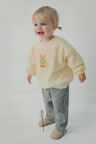 Толстовка с вышитым кроликом- Заказать в России