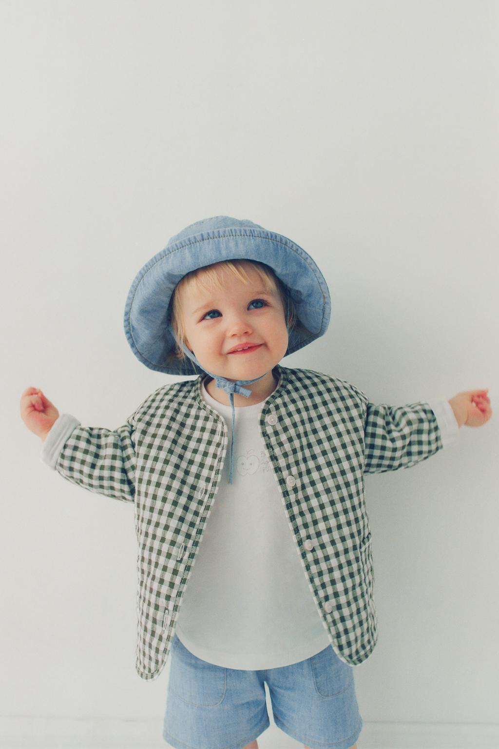 ФУТБОЛКА С ГЛАДКОЙ ВЫШИВКОЙ