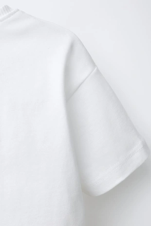 Футболка с гладкой вышивкой- Заказать в России