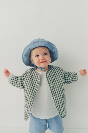 Футболка с гладкой вышивкой- Заказать в России