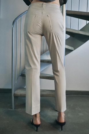 Укороченные джинсы -клёш со средней посадкой — коллекция Zara «Zw»- Заказать в России