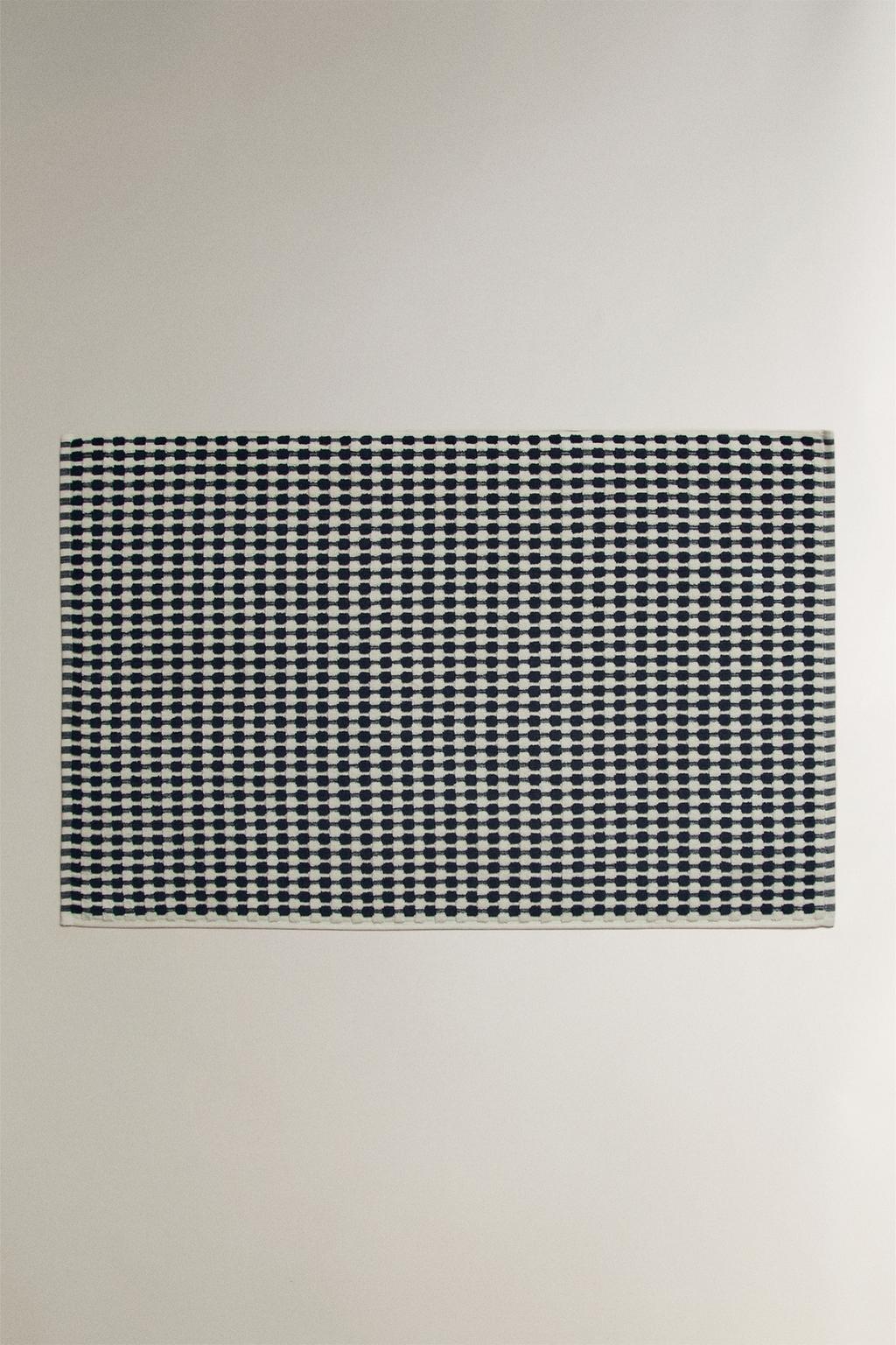 Фактурный вафельный коврик для ванны