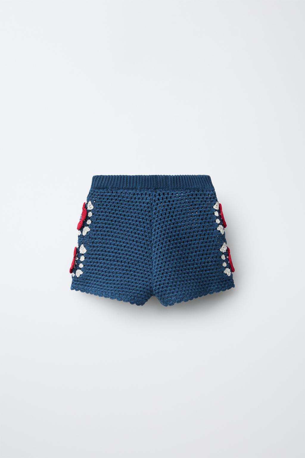 БЕРМУДЫ ИЗ КРУЖЕВА КРОШЕ С ЦВЕТОЧНЫМ УЗОРОМ