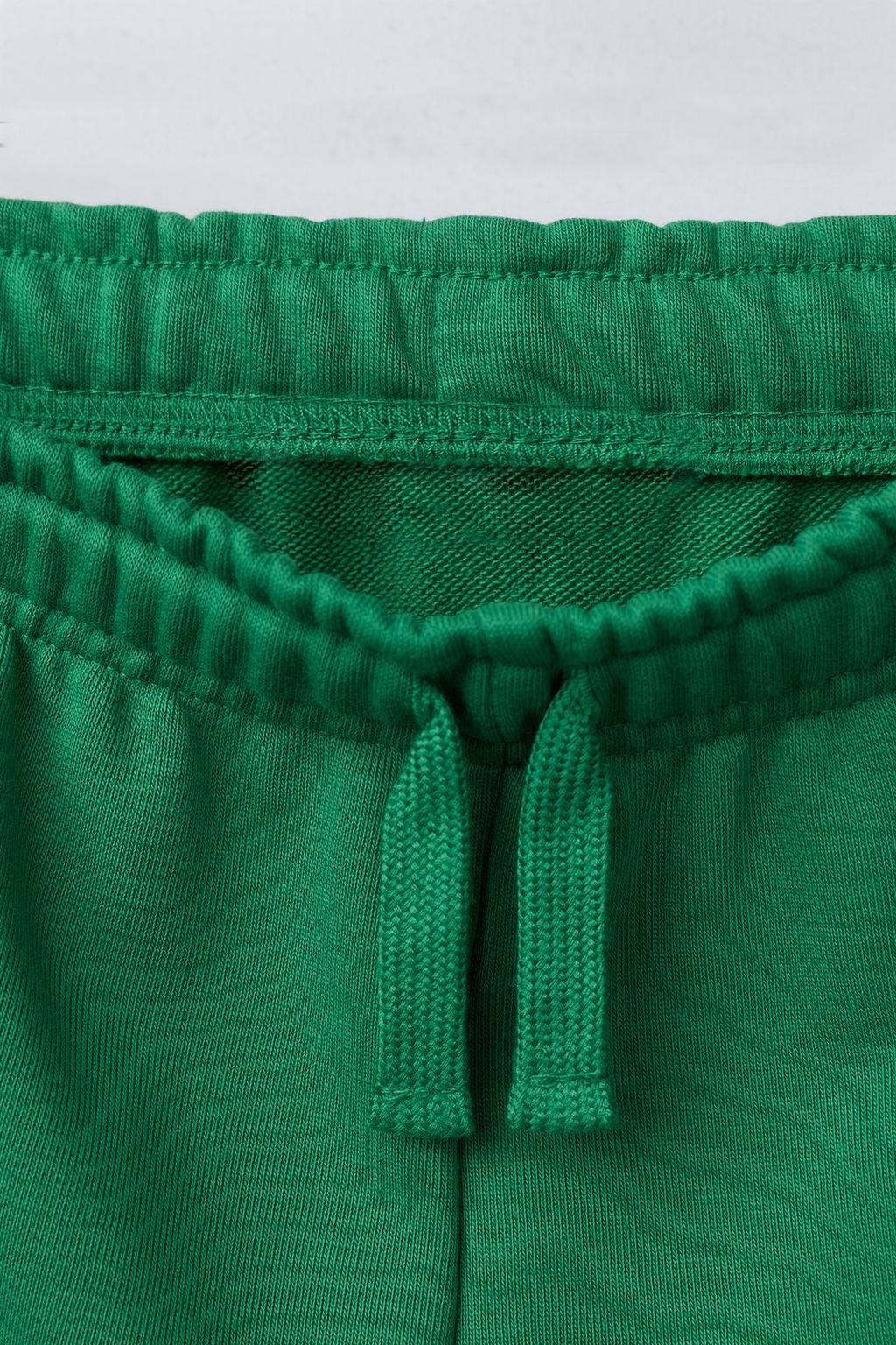 ОДНОТОННЫЕ ШОРТЫ