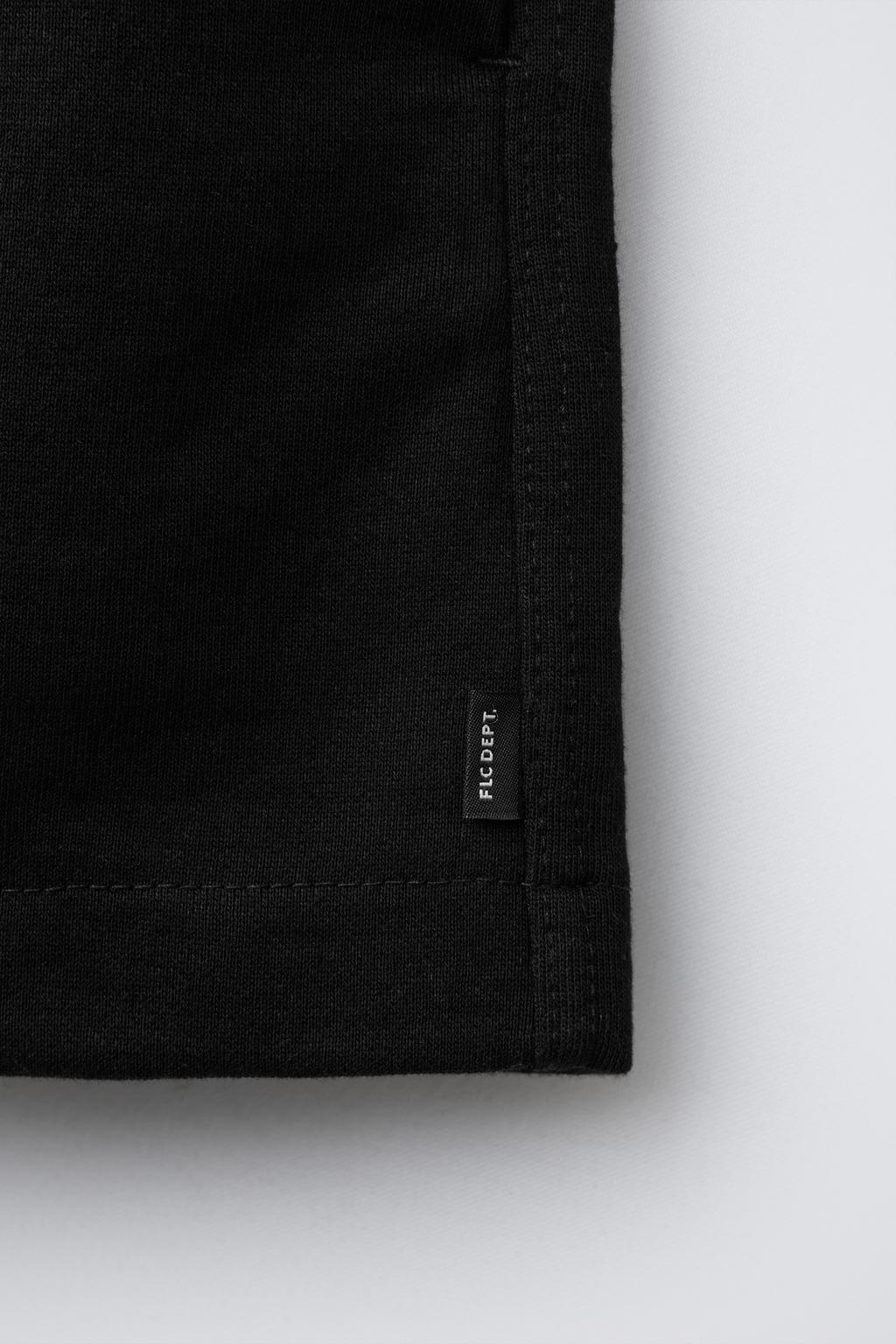 ОДНОТОННЫЕ ШОРТЫ