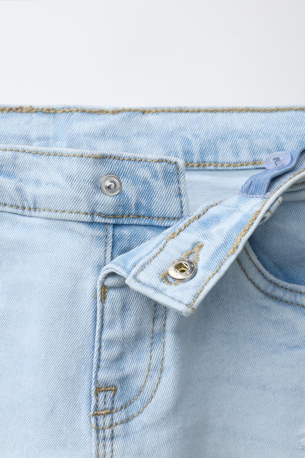 ДЖИНСЫ  ПРЯМОГО КРОЯ С РАЗРЕЗАМИ