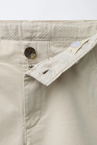 Базовые шорты-бермуды чинос - Заказать в России