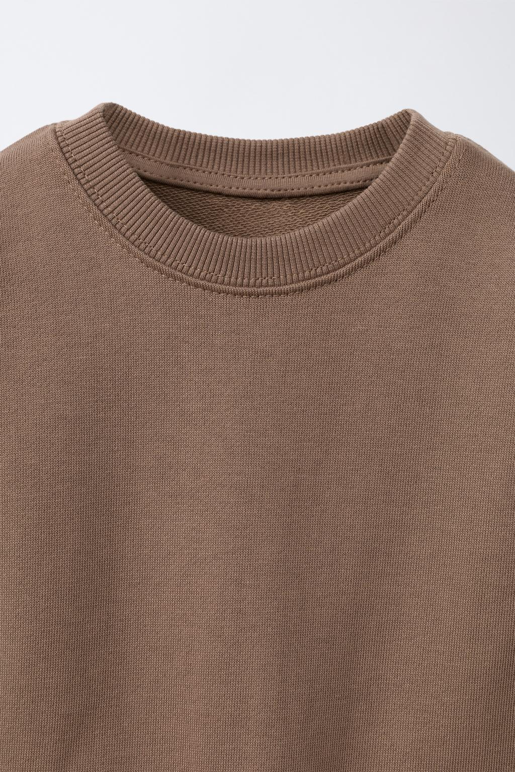 КОМПЛЕКТ ДЖОГГИНГ ИЗ ФУТБОЛКИ И ШОРТОВ С НАШИВКОЙ