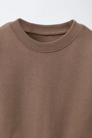 Комплект джоггинг из футболки и шортов с нашивкой