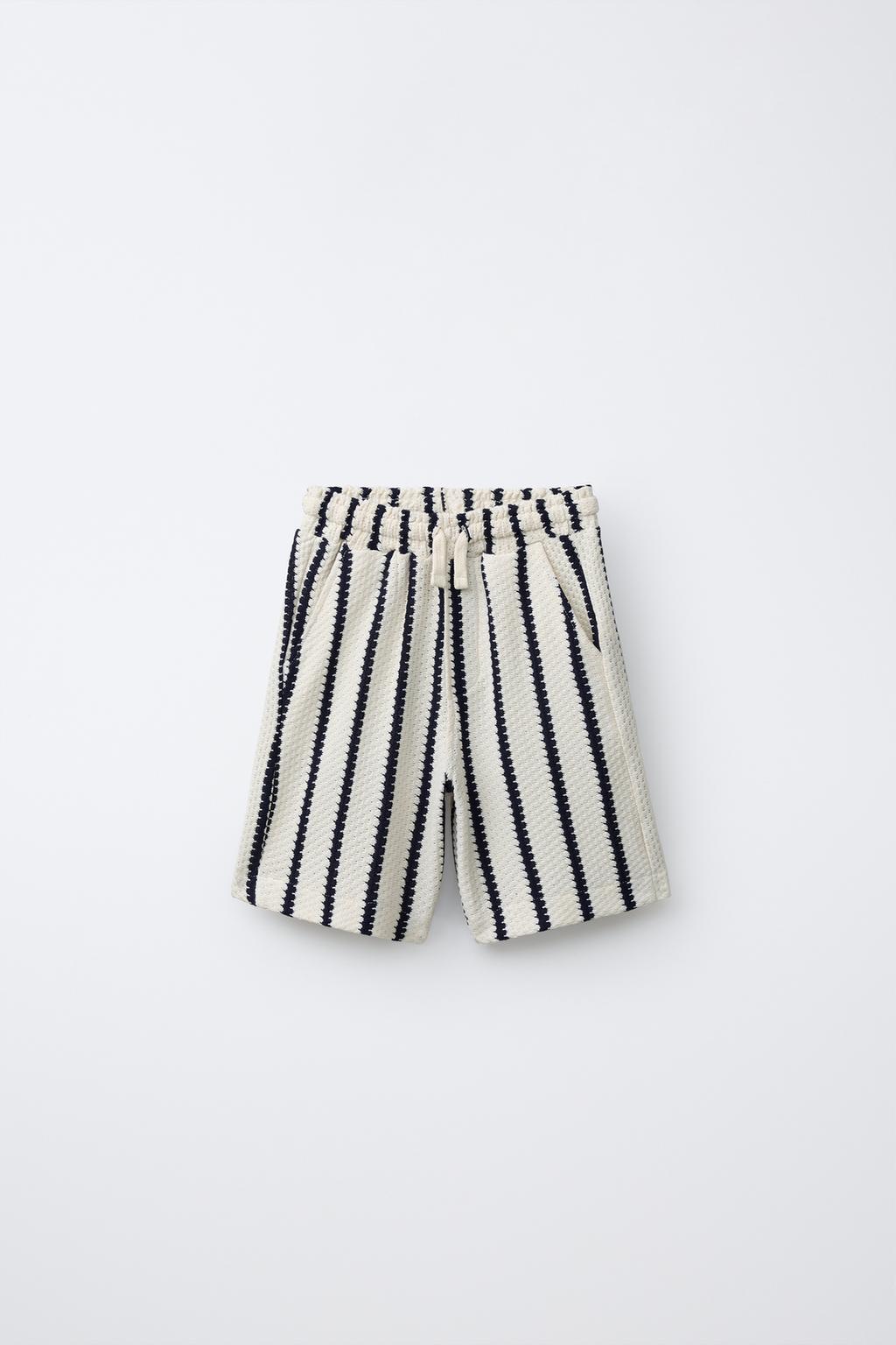 ШОРТЫ ИЗ РЕЛЬЕФНОГО ТРИКОТАЖА В ПОЛОСКУ