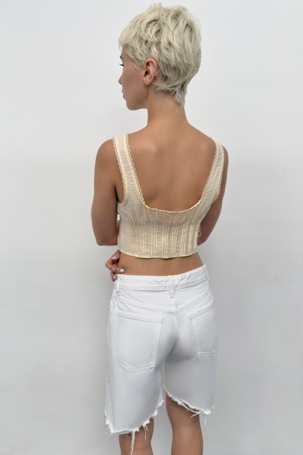 ДЖИНСОВЫЕ ШОРТЫ TRF СО СРЕДНЕЙ ПОСАДКОЙ И РАЗРЕЗАМИ