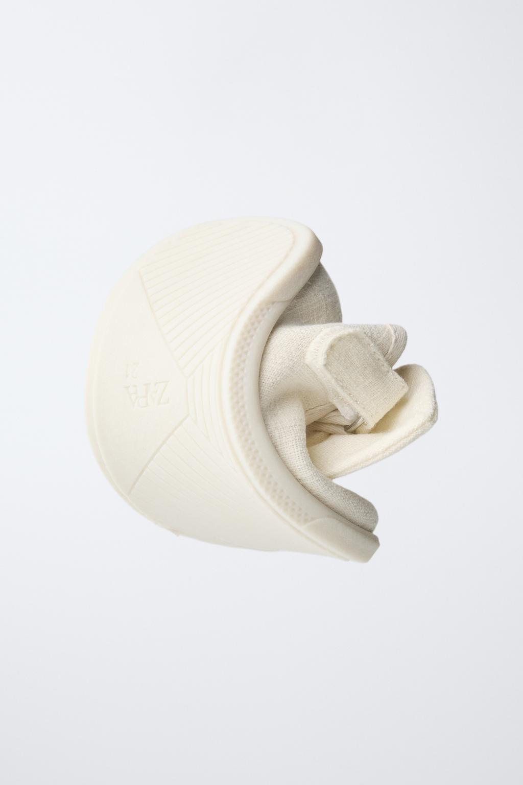 Кеды без каблука с бантом