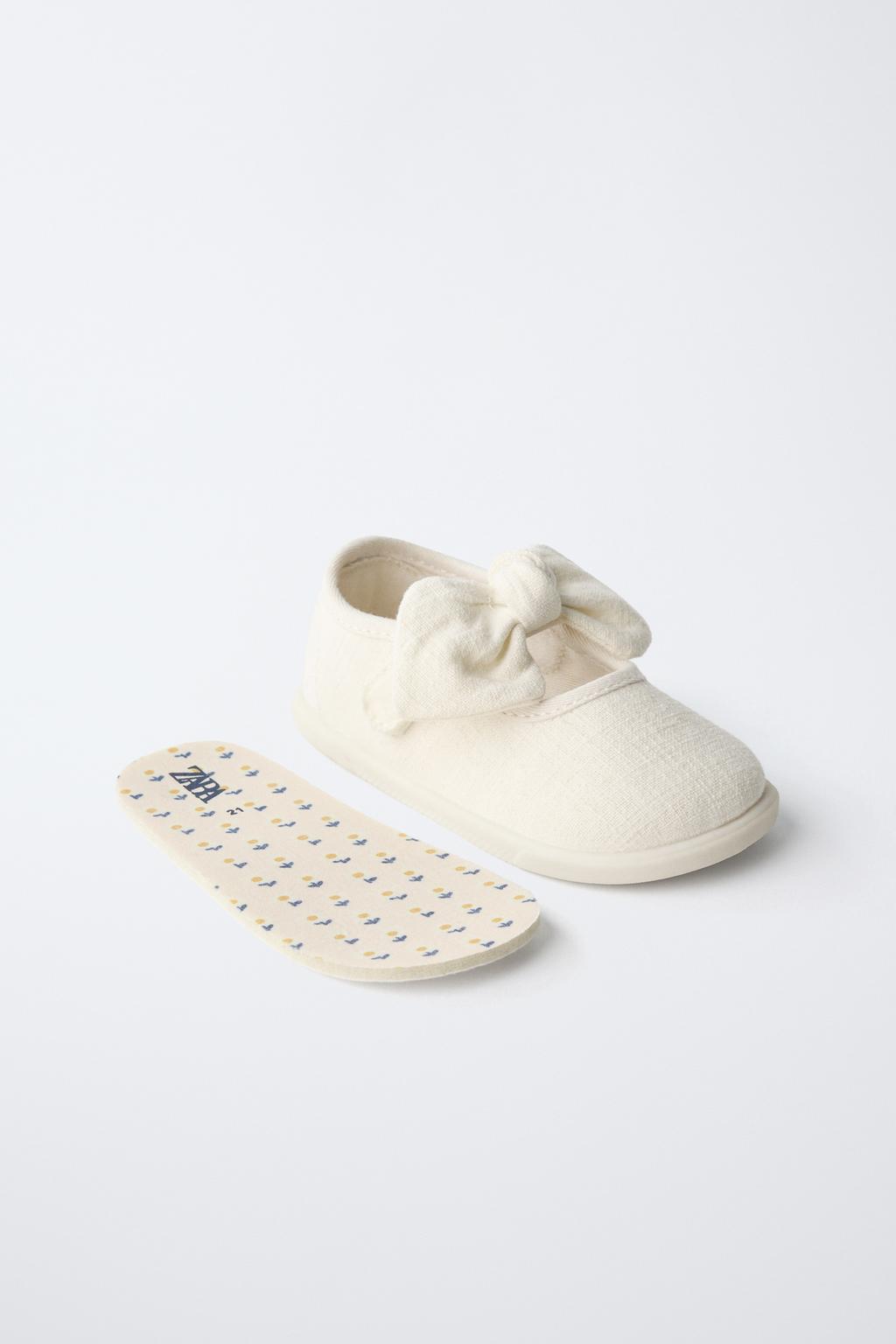 Кеды без каблука с бантом