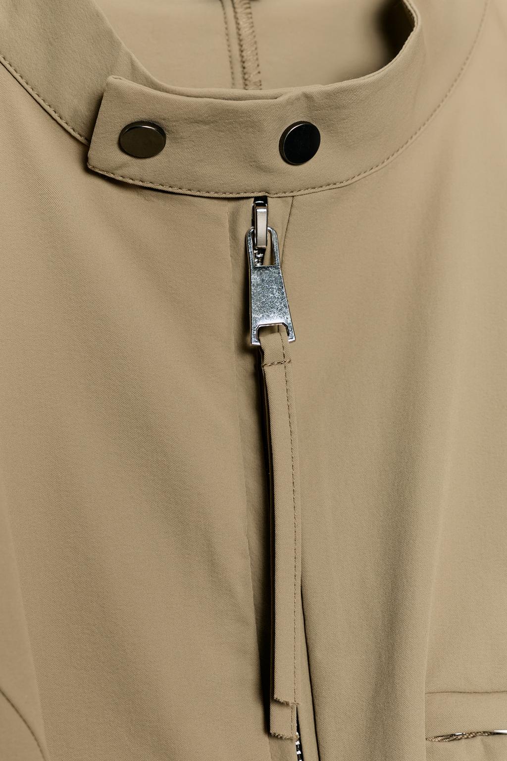 КОРОТКИЙ КОМБИНЕЗОН НА МОЛНИИ