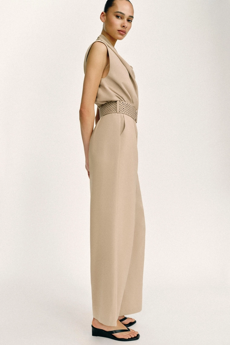 Комбинезон с поясом