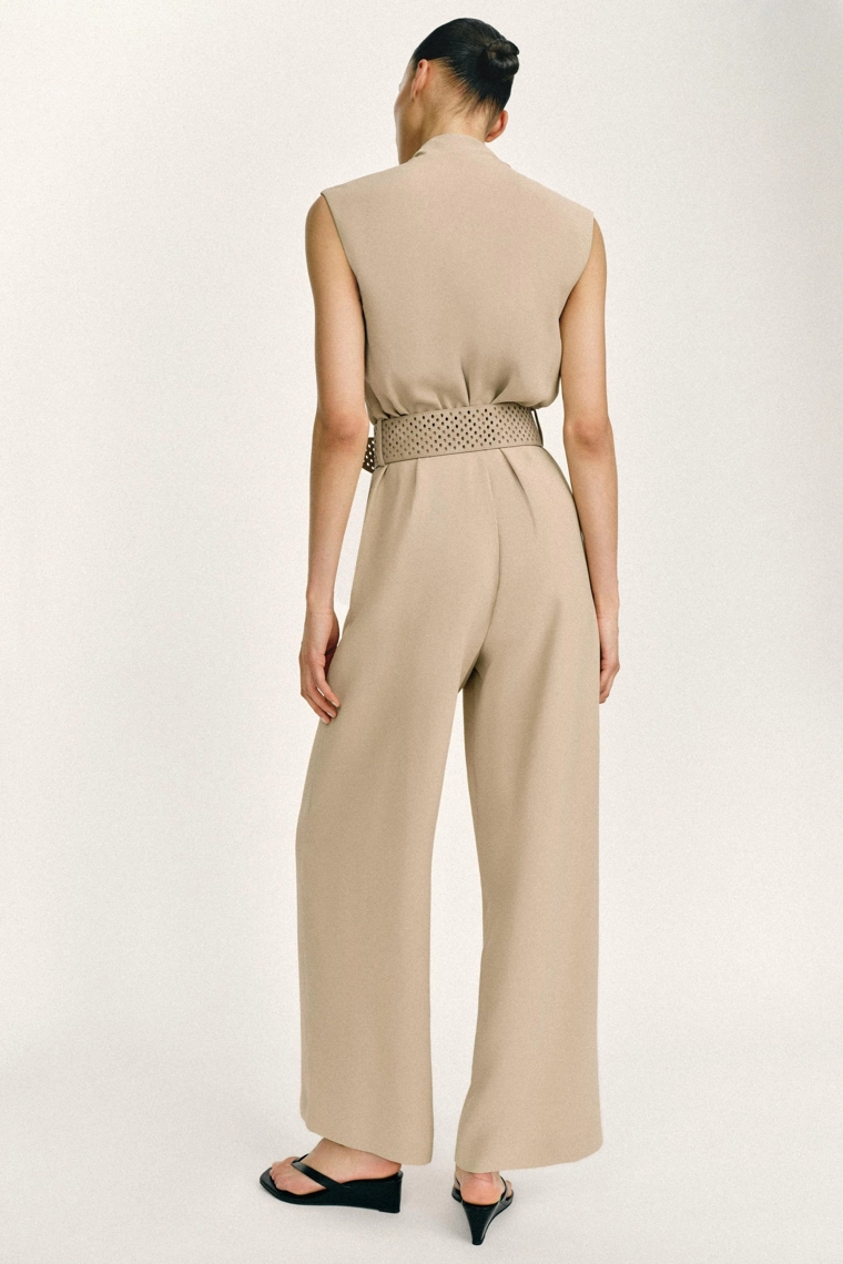 Комбинезон с поясом