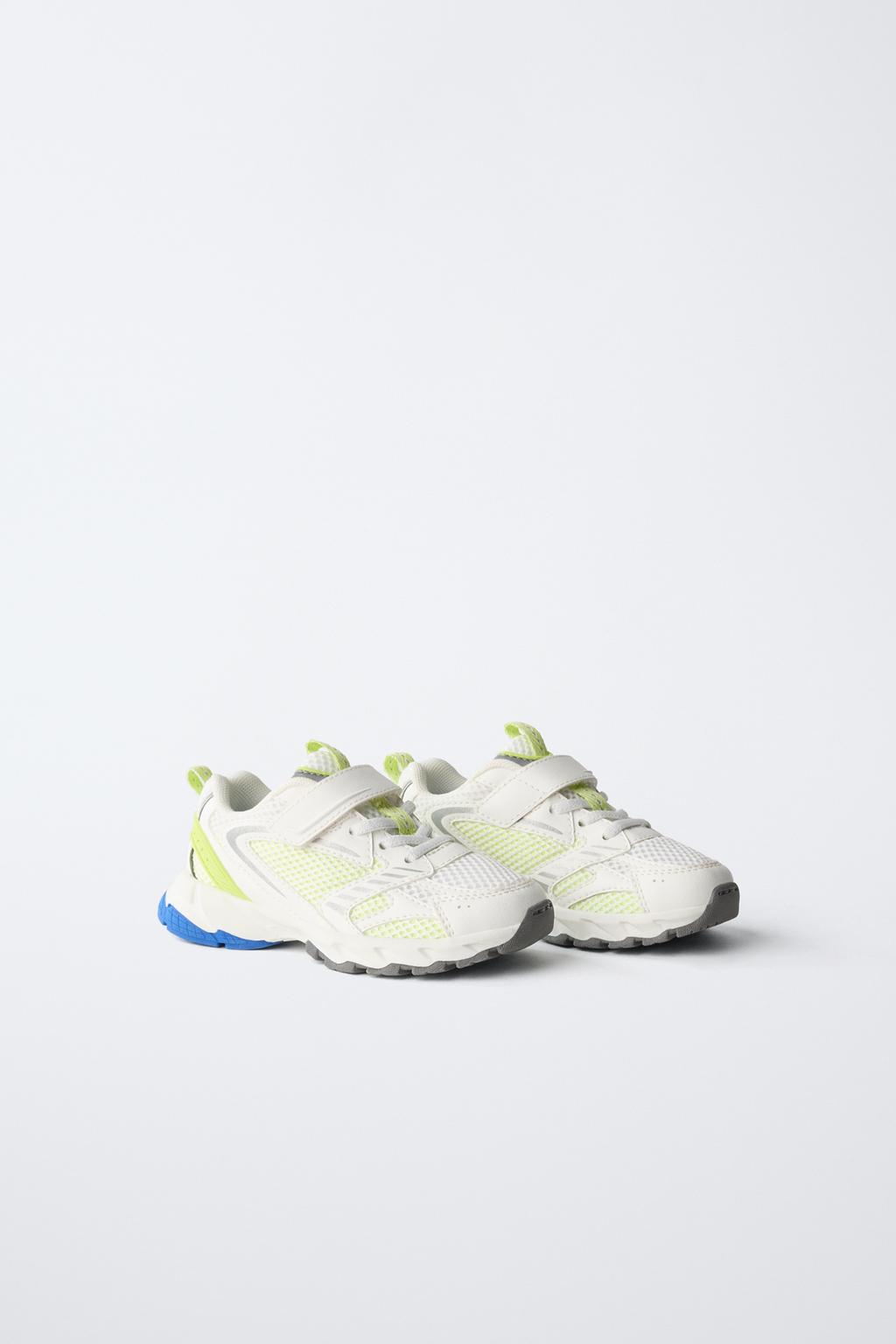 РАЗНОЦВЕТНЫЕ КРОССОВКИ