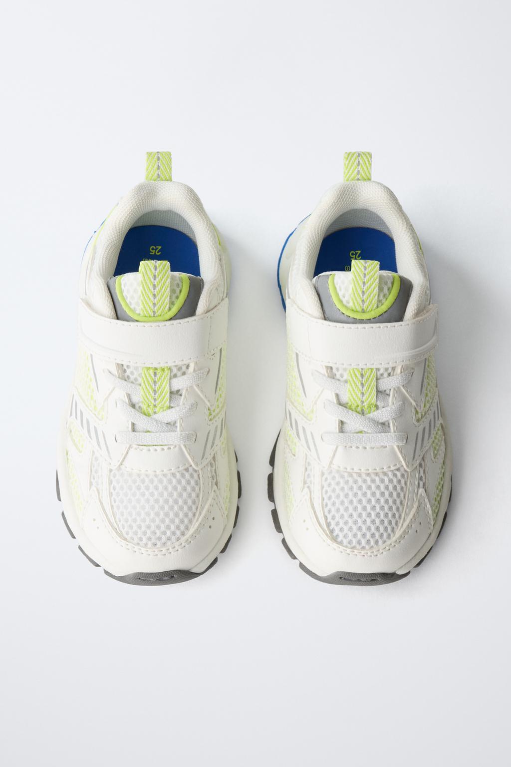 РАЗНОЦВЕТНЫЕ КРОССОВКИ