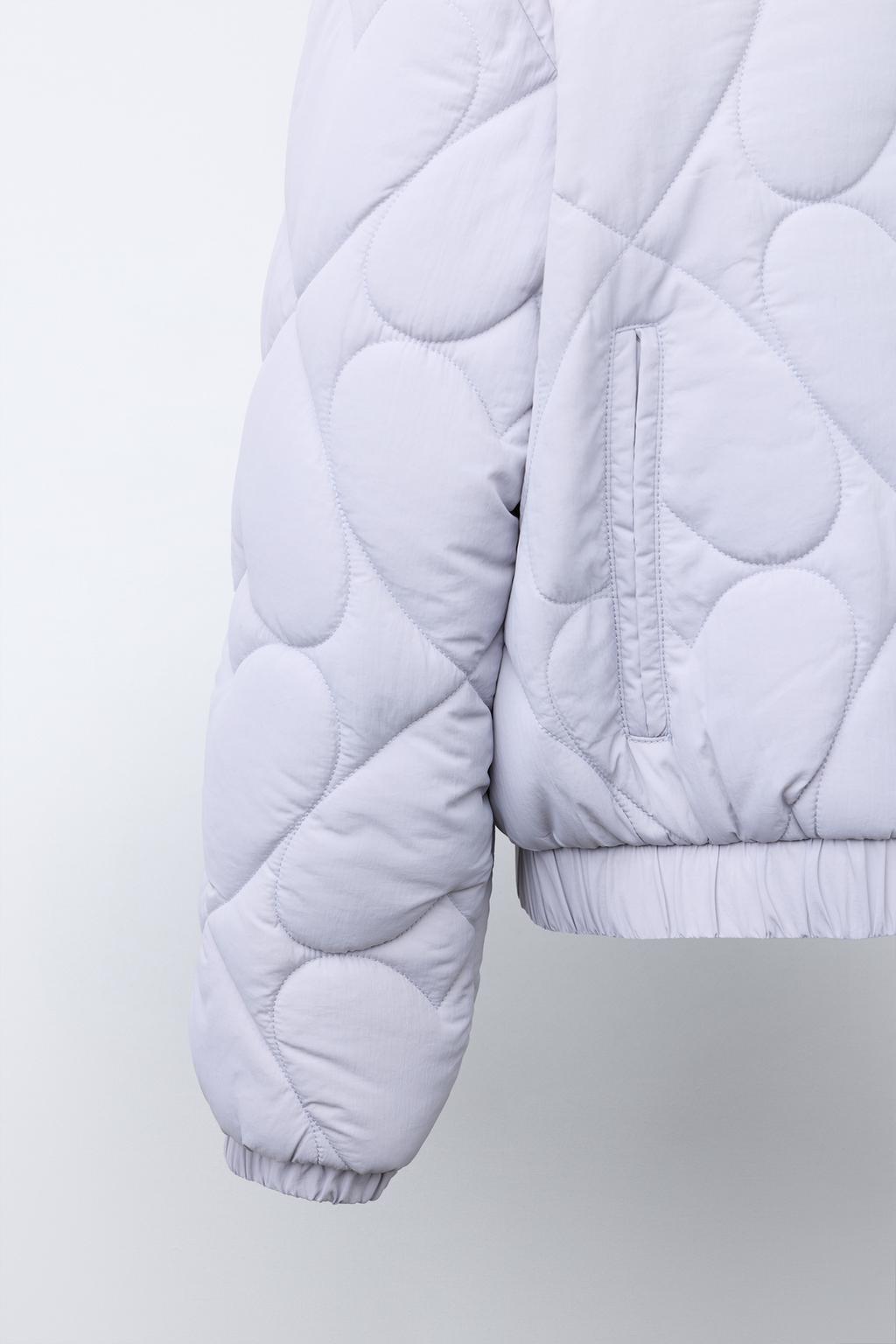 СТЕГАНАЯ КУРТКА С ПРИНТОМ «СЕРДЦА»