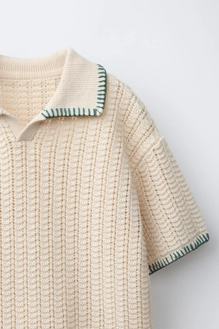 Трикотажное поло с декоративной строчкой- Заказать в России