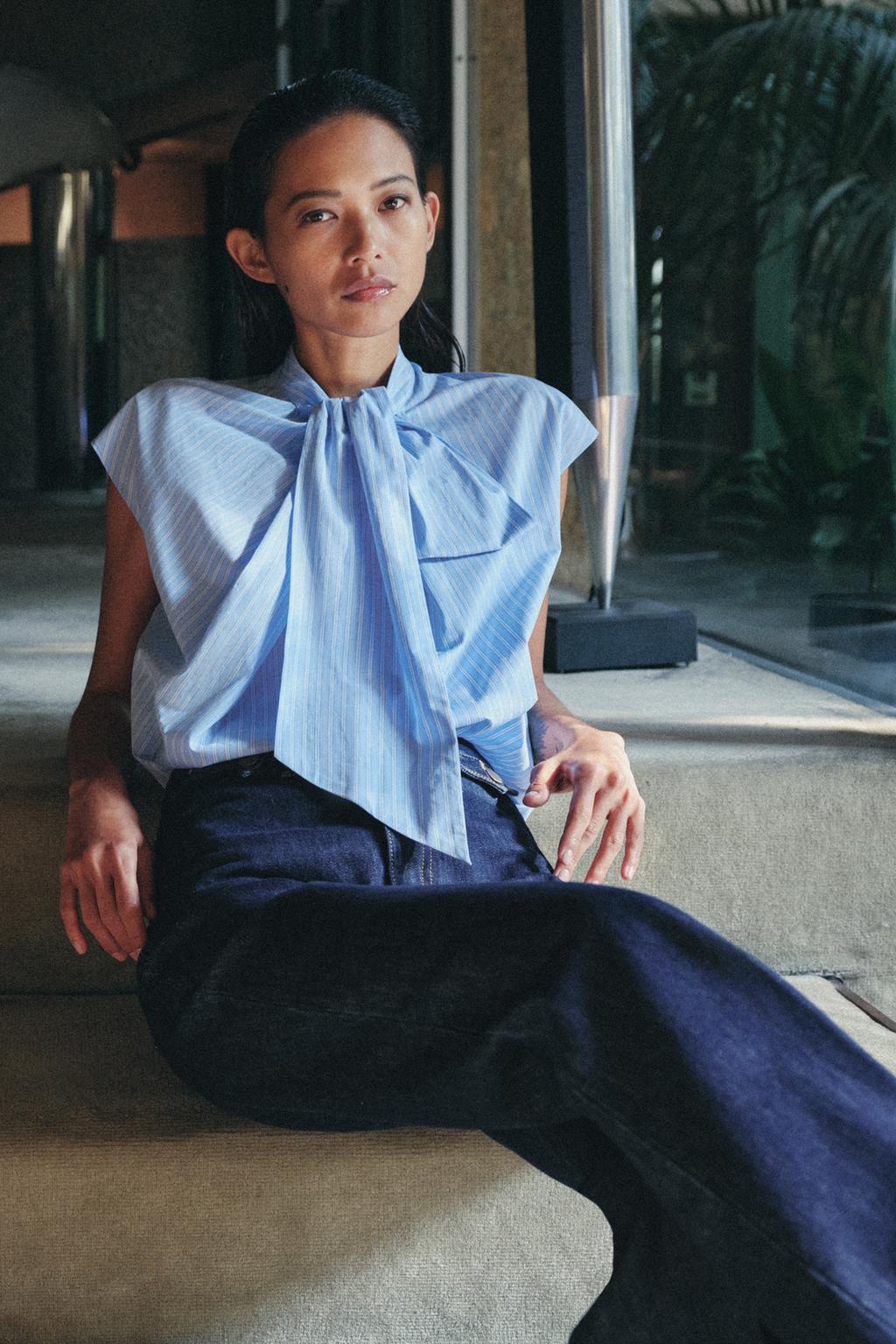 РУБАШКА В ПОЛОСКУ С ЗАВЯЗКАМИ — коллекция Zara «ZW»