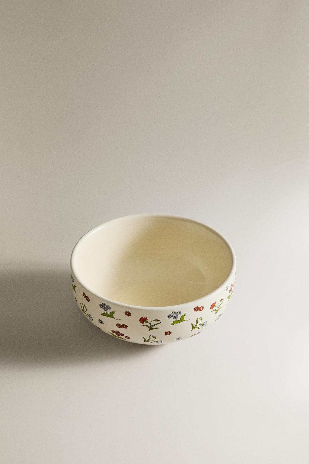 Детская миска из фарфора с цветочным узором