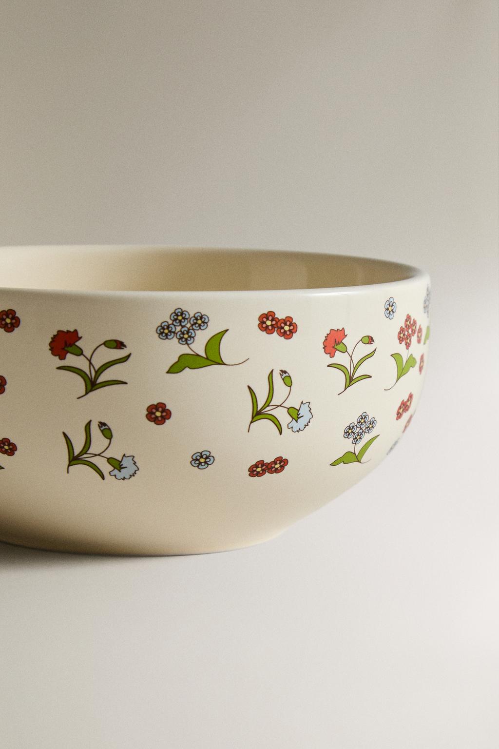 Детская миска из фарфора с цветочным узором