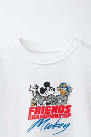 Футболка с принтом Mickey Mouse And Friends © Disney- Заказать в России