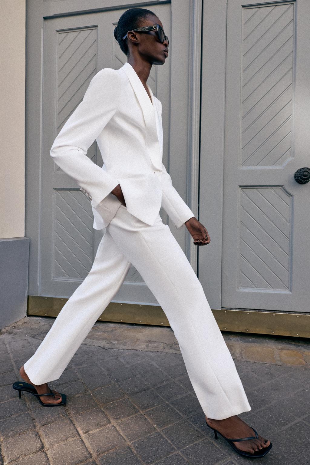 БЛЕЙЗЕР В СТИЛЕ СМОКИНГА