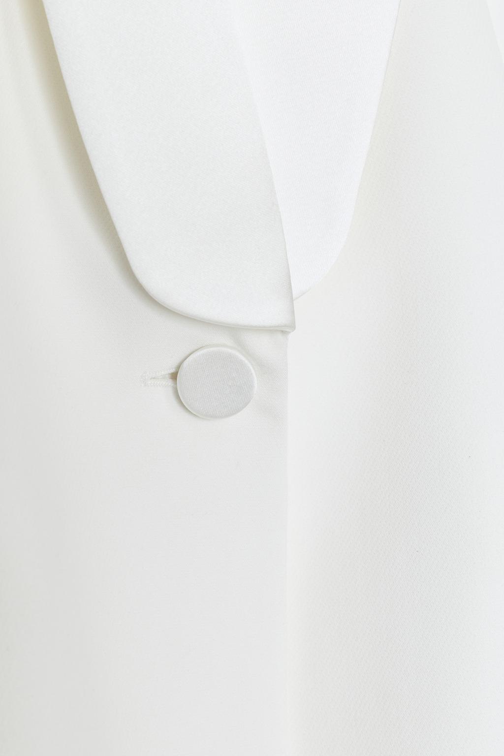 БЛЕЙЗЕР В СТИЛЕ СМОКИНГА