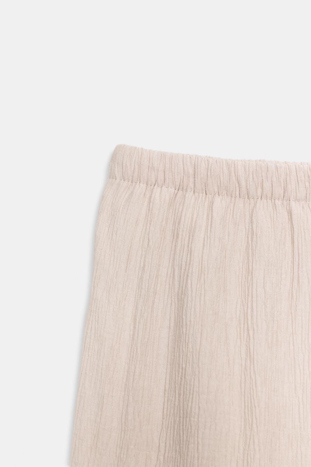 БРЮКИ ПРЯМОГО КРОЯ ИЗ СТРУЯЩЕЙСЯ ТКАНИ