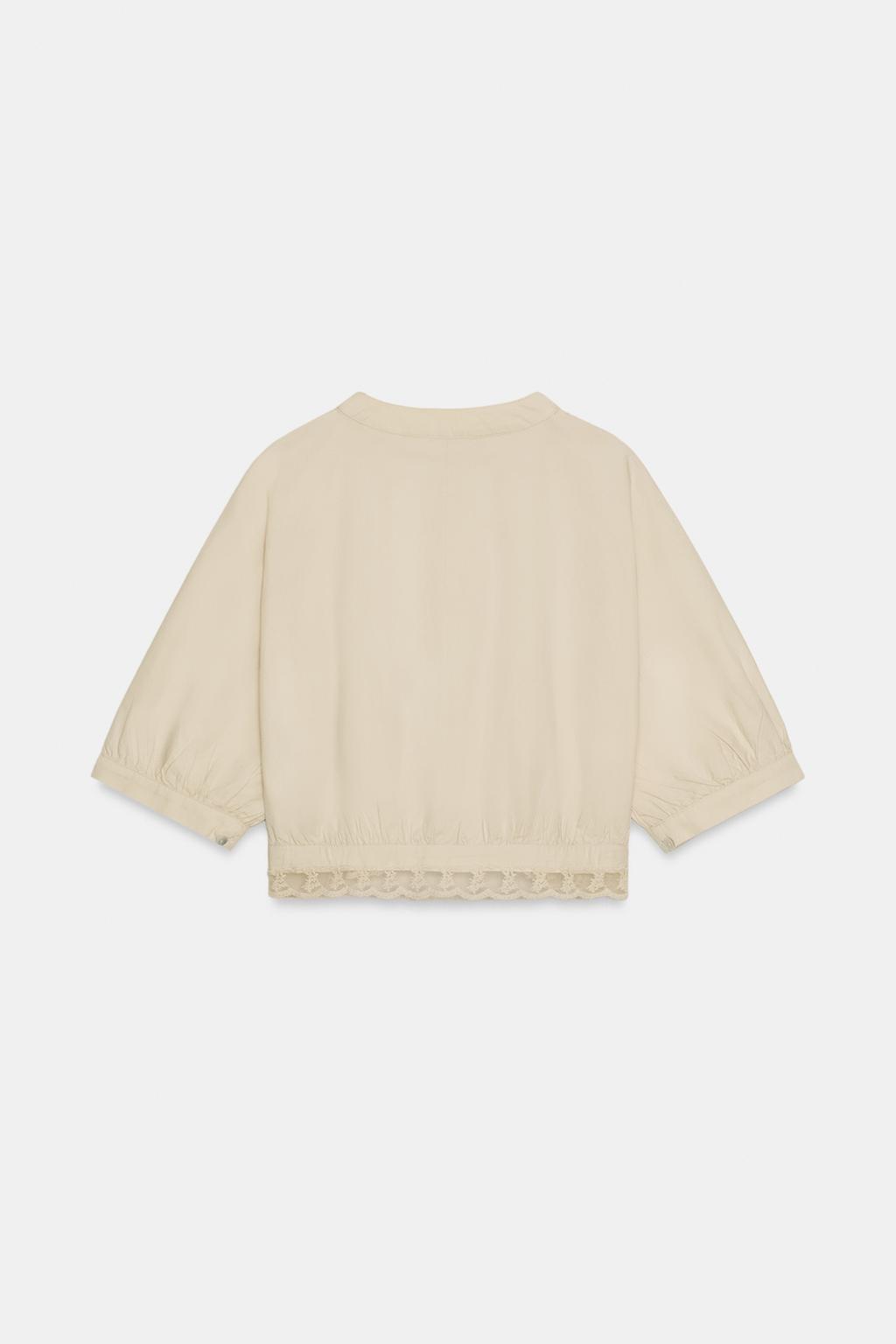 УКОРОЧЕННАЯ РУБАШКА С ВЫШИВКОЙ