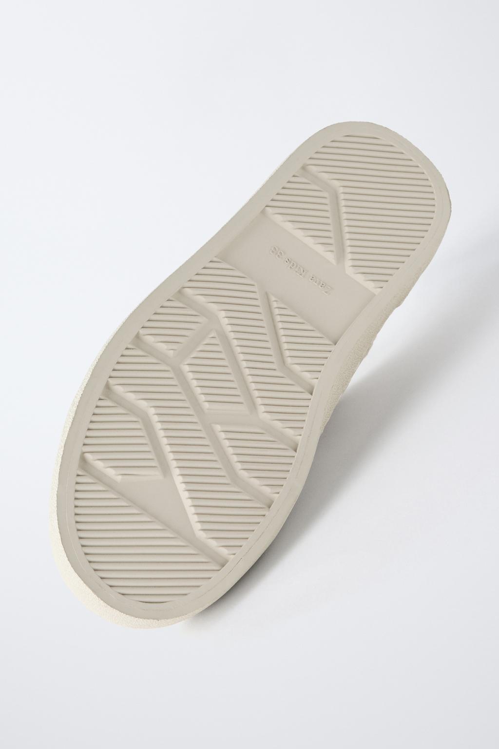 КЕДЫ С ПЕРФОРАЦИЕЙ