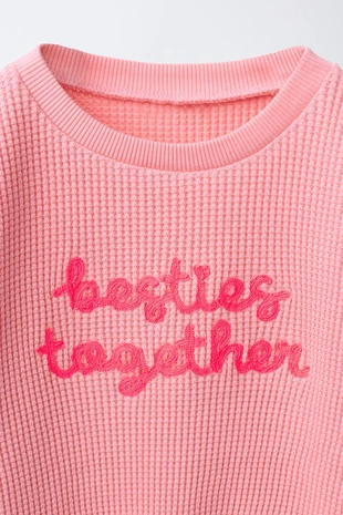 Джерси вафельного переплетения с вышитой надписью