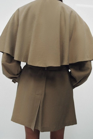 Короткий струящийся тренч — коллекция Zara «Zw»- Заказать в России