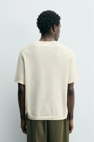 Футболка из легкого хлопкового трикотажа