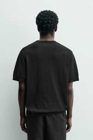 Футболка из легкого хлопкового трикотажа