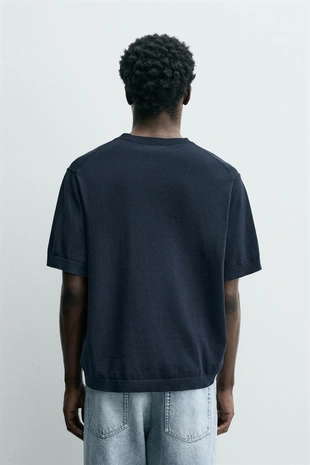 Футболка из легкого хлопкового трикотажа