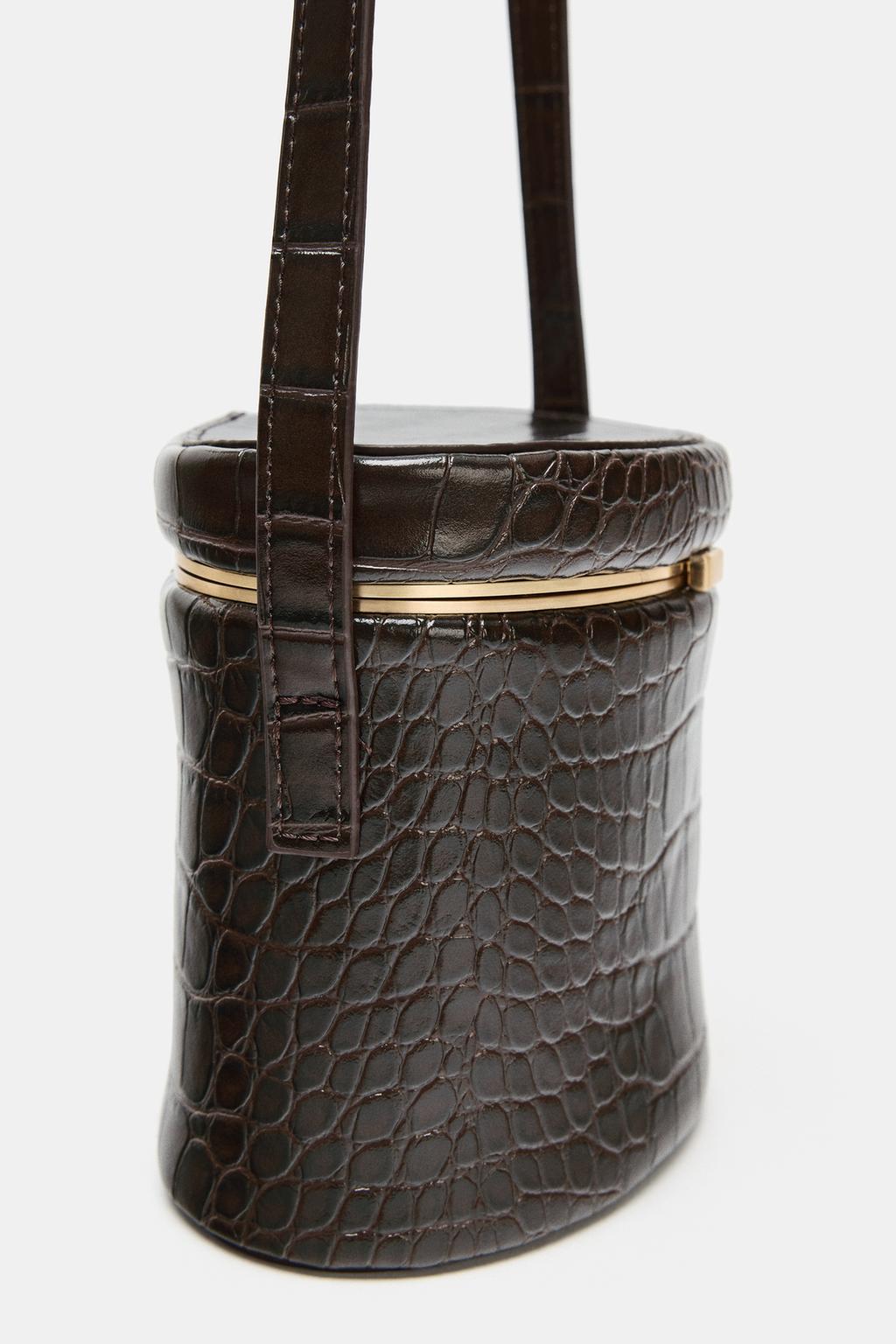 ЖЕСТКАЯ СУМКА С ТИСНЕНИЕМ