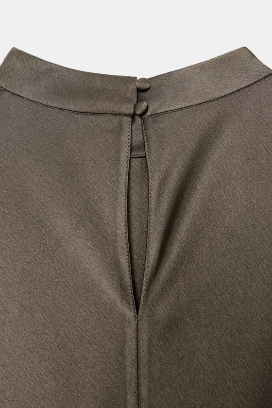 АТЛАСНОЕ ПЛАТЬЕ С КРУЖЕВОМ — коллекция Zara «ZW»
