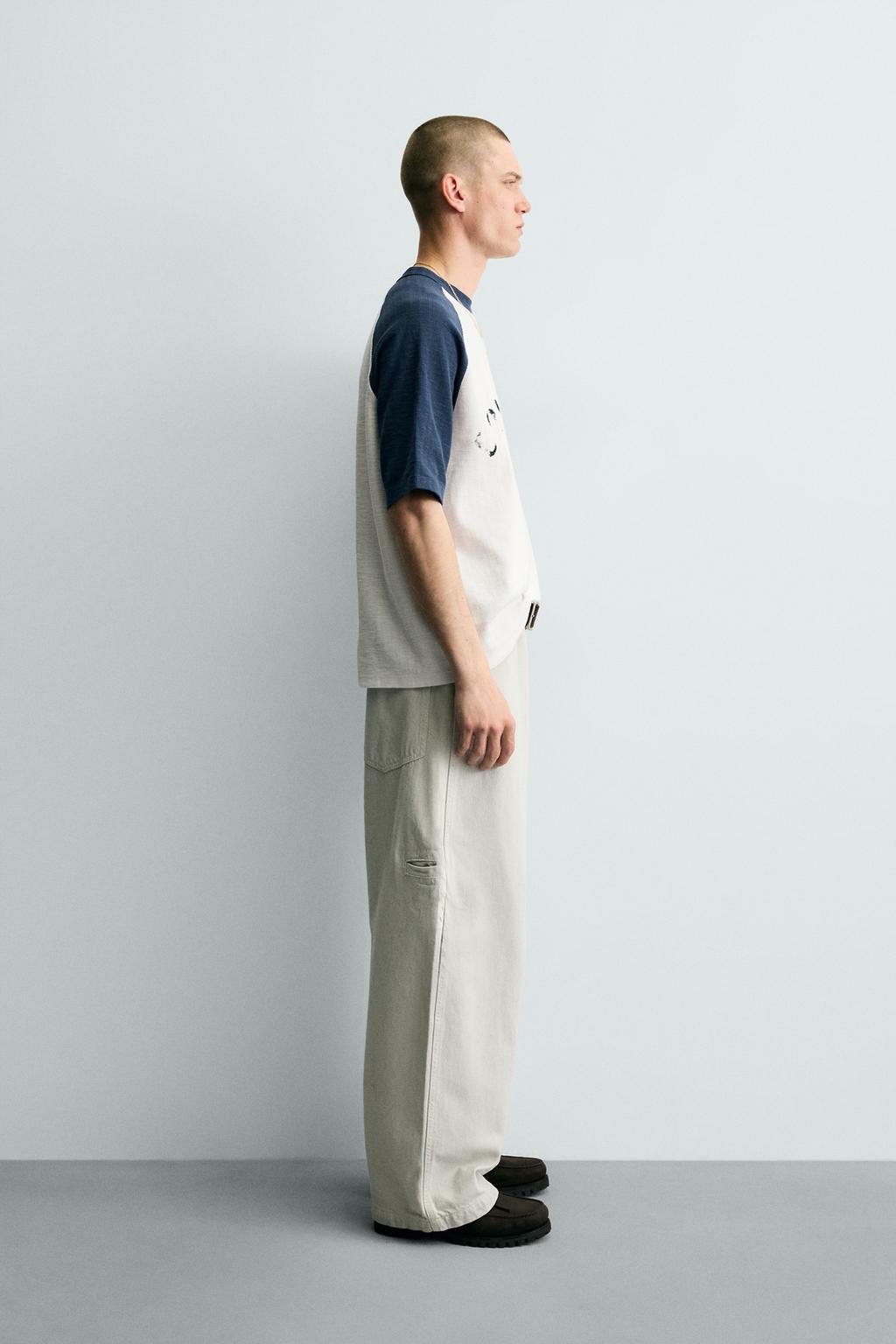 ТРИКОТАЖНАЯ ФУТБОЛКА КОЛОР-БЛОК С ПРИНТОМ