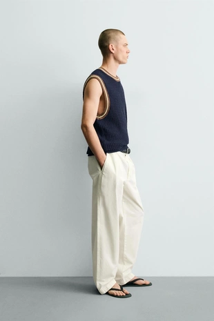 Жилет из трикотажа в рубчик- Заказать в России