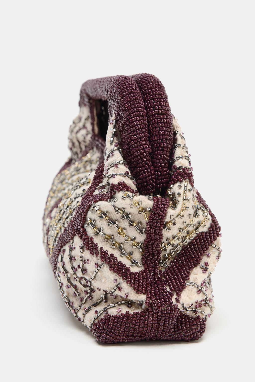 КЛАТЧ С ДЕКОРАТИВНЫМИ ДЕТАЛЯМИ