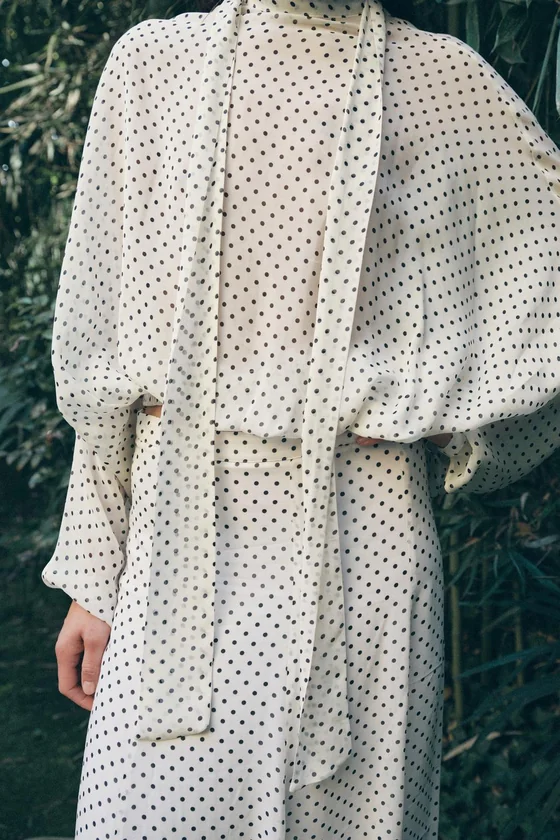 БЛУЗА В ГОРОШЕК — коллекция Zara «ZW»