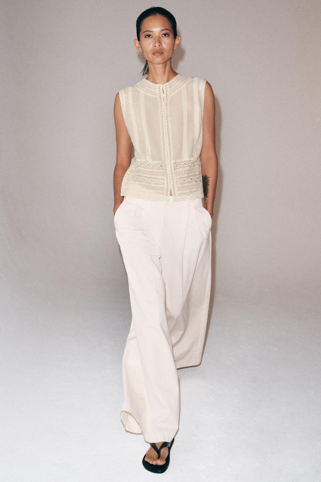 БЛУЗА С КРУЖЕВОМ И БЕЗ РУКАВОВ — коллекция Zara «ZW»