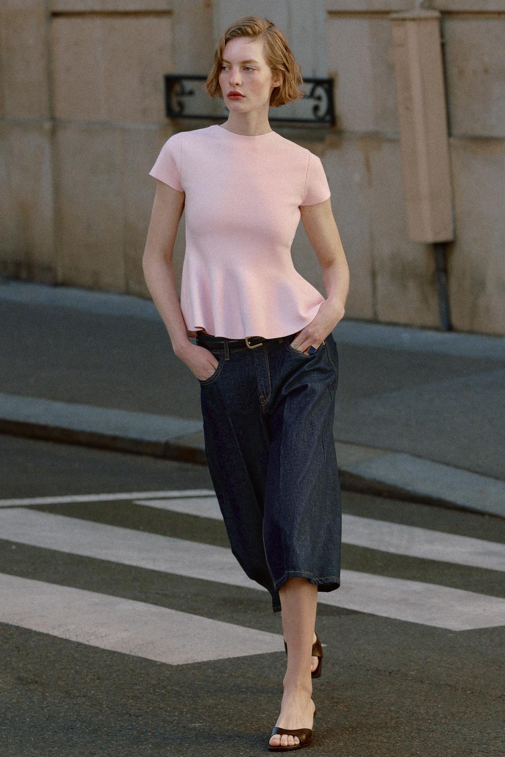 ТРИКОТАЖНЫЙ ТОП С БАСКОЙ