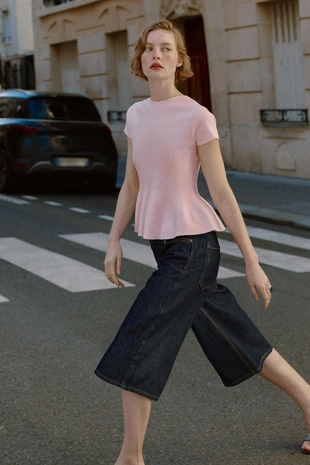 Трикотажный топ с баской- Заказать в России